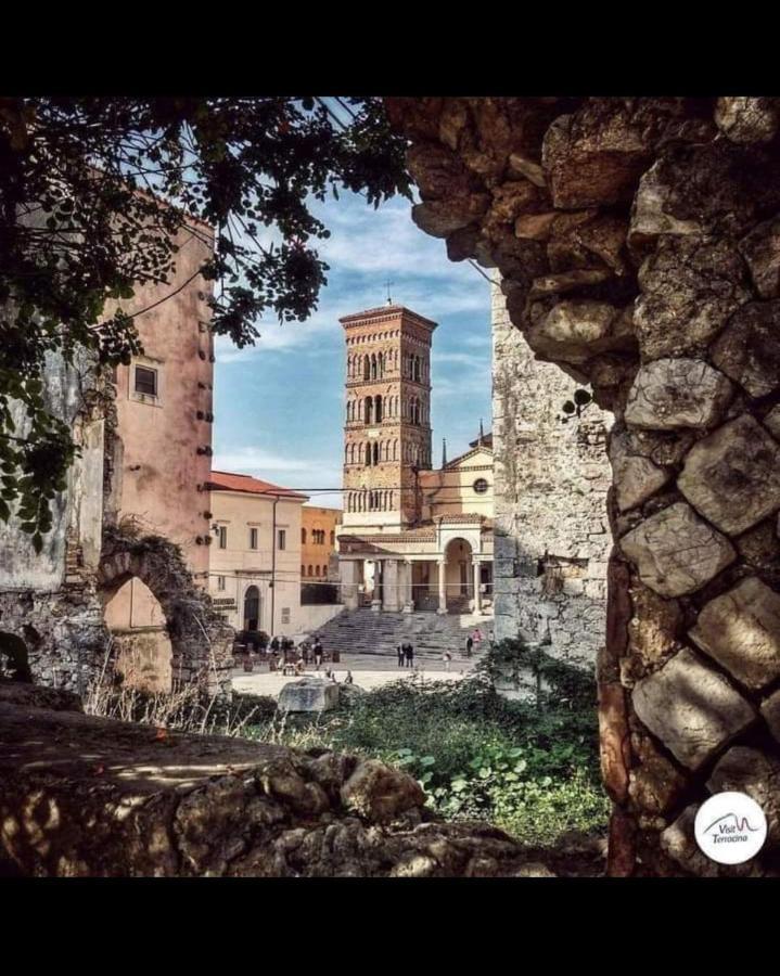 La Casetta Nelle Mura Terracina Dış mekan fotoğraf